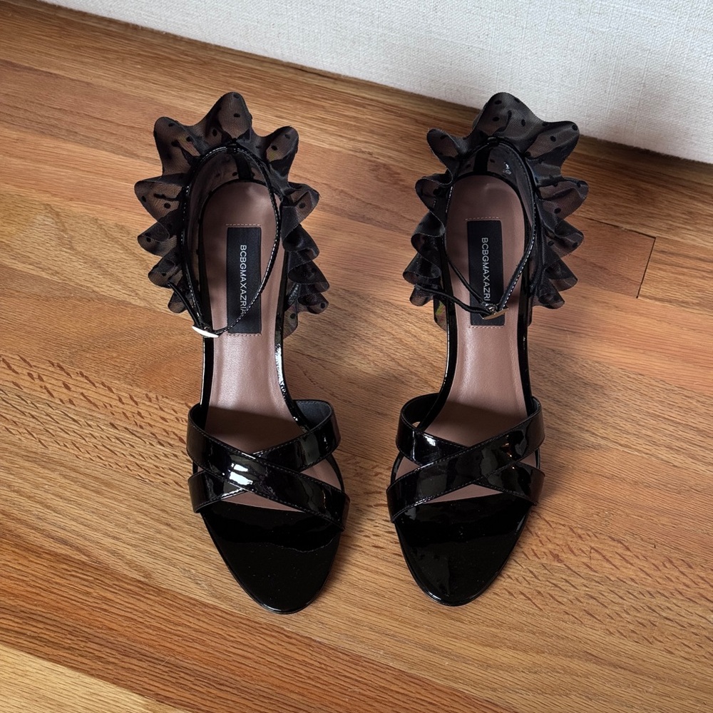 BCBGMaxAzriav Black Patent Heel Sandals Size 8